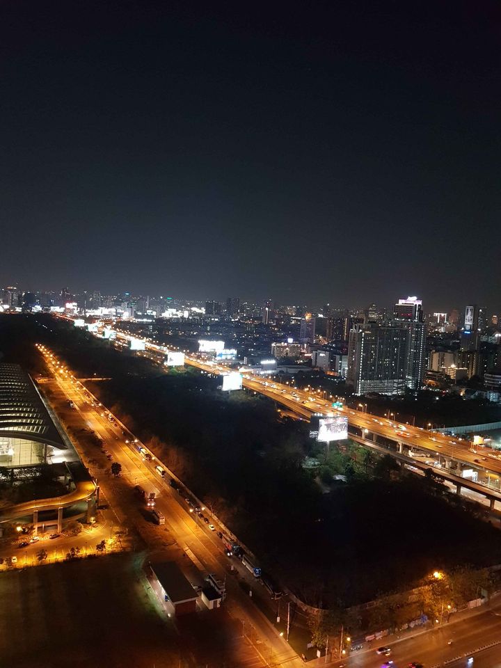 ให้เช่าคอนโดติดรถไฟฟ้า Life Asoke 1 ห้องนอน ห้องสวยแต่งครบ ชั้นสูงวิวสวยมาก