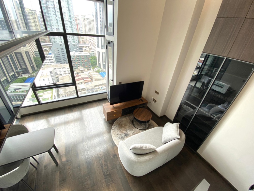 ให้เช่าคอนโดหรู CONNER ราชเทวี ใกล้ BTS ห้องใหญ่ 44 ตรม. Duplex ชั้น 11 น่าอยู่มาก