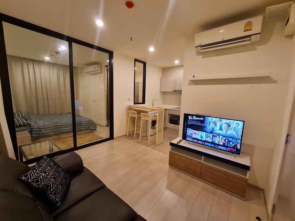 ให้เช่าคอนโด Life Asoke 1 ห้องนอน 1 Bed Plus ติด MRT เพชรบุรีและ Airport Link
