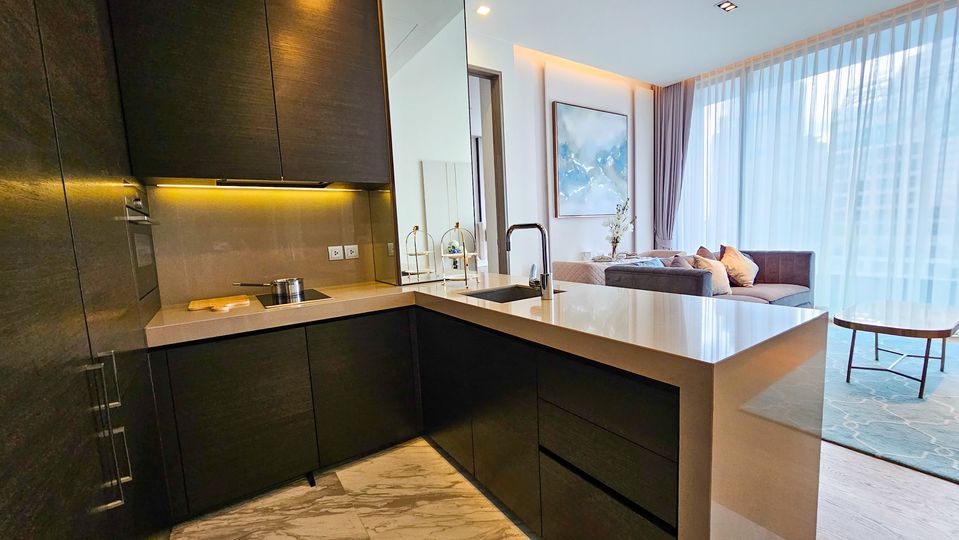 ให้เช่าคอนโดหรู Saladaeng One ห้องใหญ่ 1 Bed ตกแต่ง Modern Luxury วิวสวย